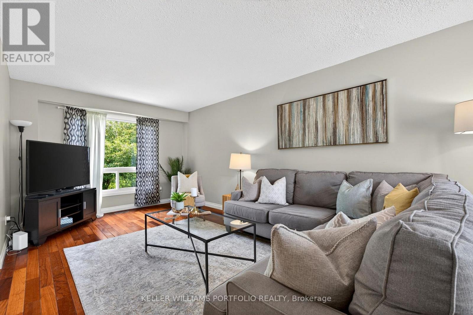 20 - 900 Dundas Street W, Mississauga, Ontario  L5C 3B3 - Photo 3 - W13420504