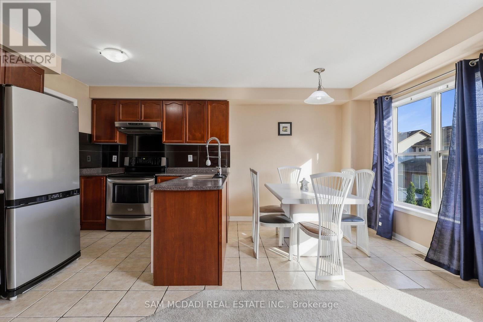 3086 Stornoway Circle, Oakville, Ontario  L6M 5J1 - Photo 9 - W13420534