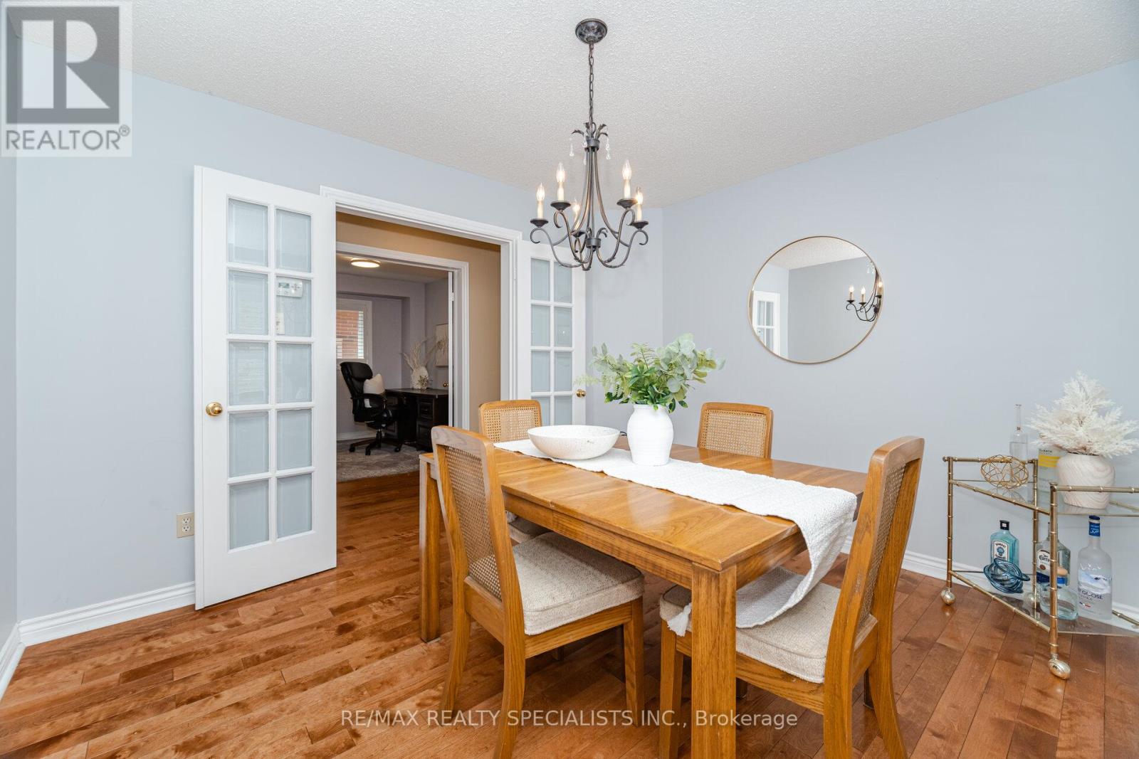 5612 Shillington Drive, Mississauga, Ontario  L5R 3N4 - Photo 13 - W13420574