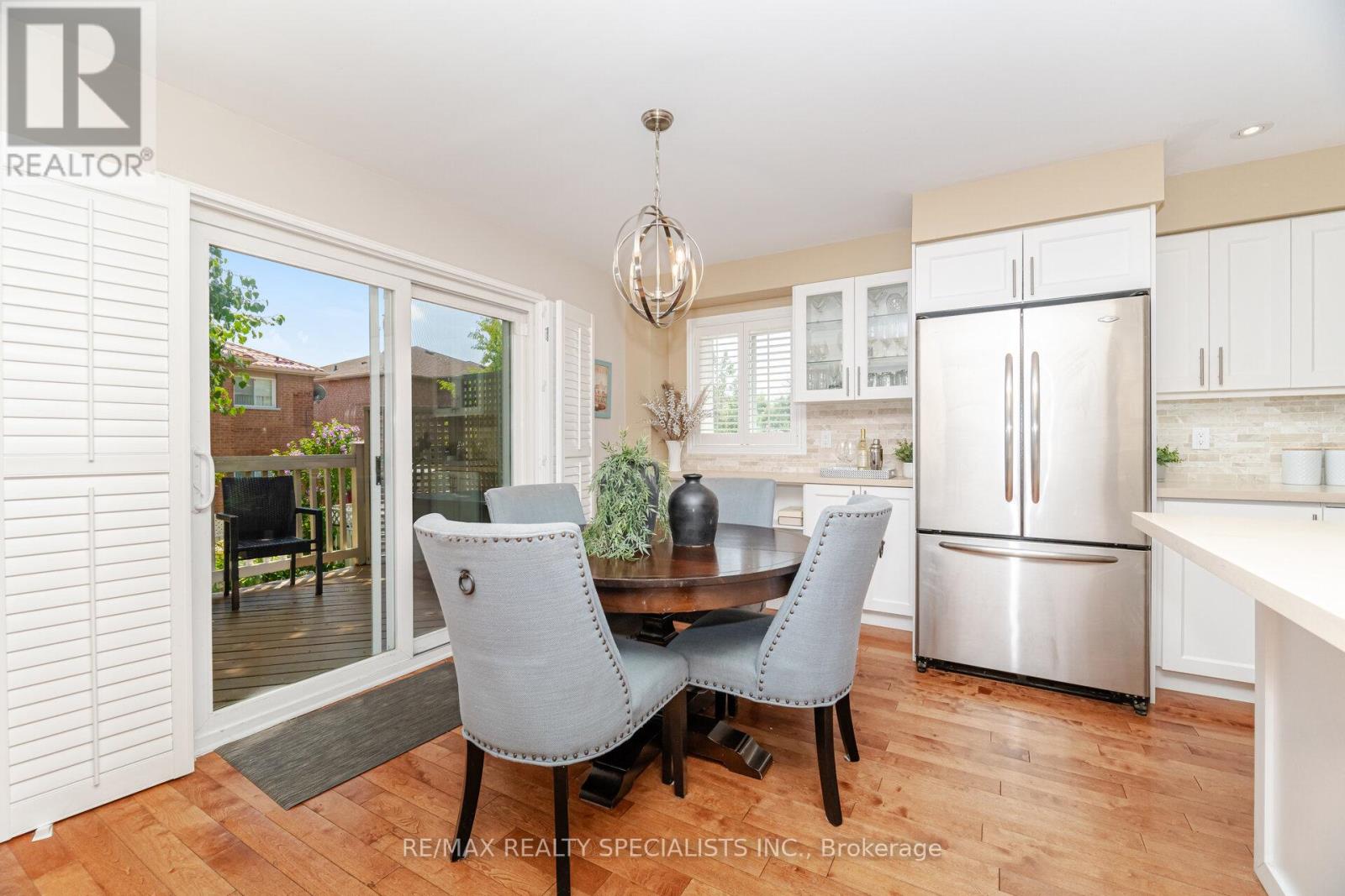 5612 Shillington Drive, Mississauga, Ontario  L5R 3N4 - Photo 9 - W13420574