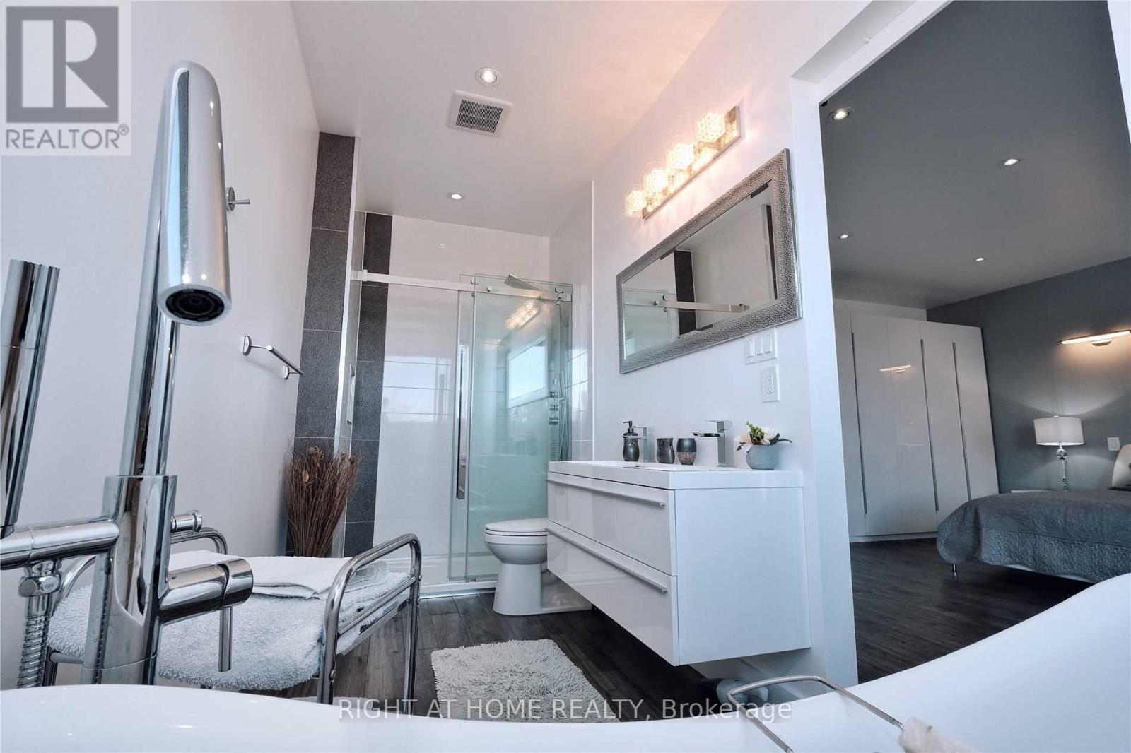 206 Gamma Street, Toronto, Ontario  M8W 4G5 - Photo 16 - W13420630