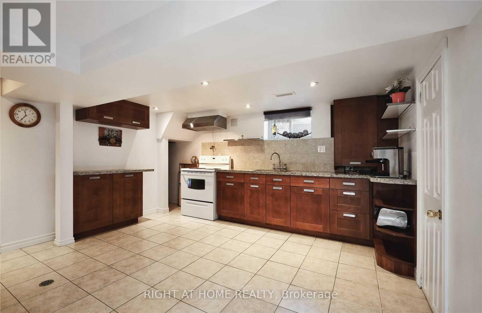 206 Gamma Street, Toronto, Ontario  M8W 4G5 - Photo 22 - W13420630