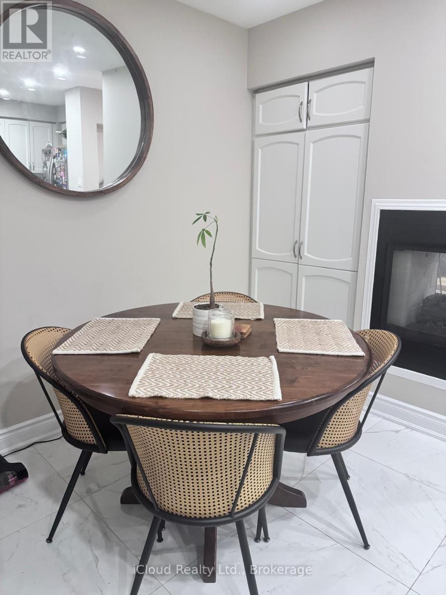 5470 Palmerston Crescent, Mississauga, Ontario  L5M 5Z8 - Photo 10 - W13420636