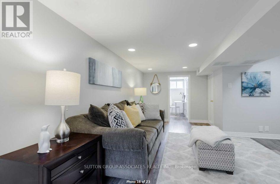 Lower - 33 Hagar Avenue, Toronto, Ontario  M6N 3V1 - Photo 2 - W13420640