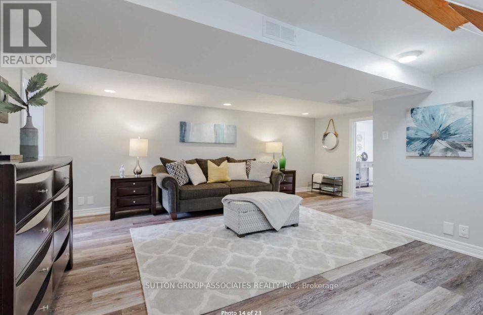 Lower - 33 Hagar Avenue, Toronto, Ontario  M6N 3V1 - Photo 3 - W13420640
