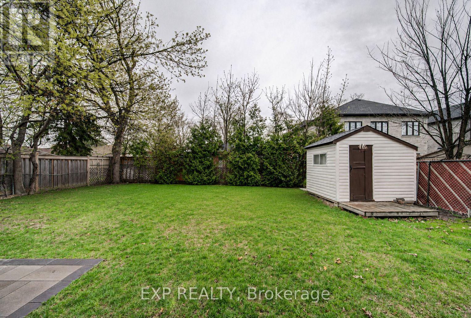 8 Sanford Crescent, Brampton, Ontario  L6X 2C3 - Photo 37 - W13122904