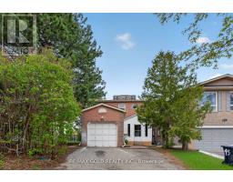 BSMT - 43 SAINTSBURY SQUARE, Toronto, Ontario