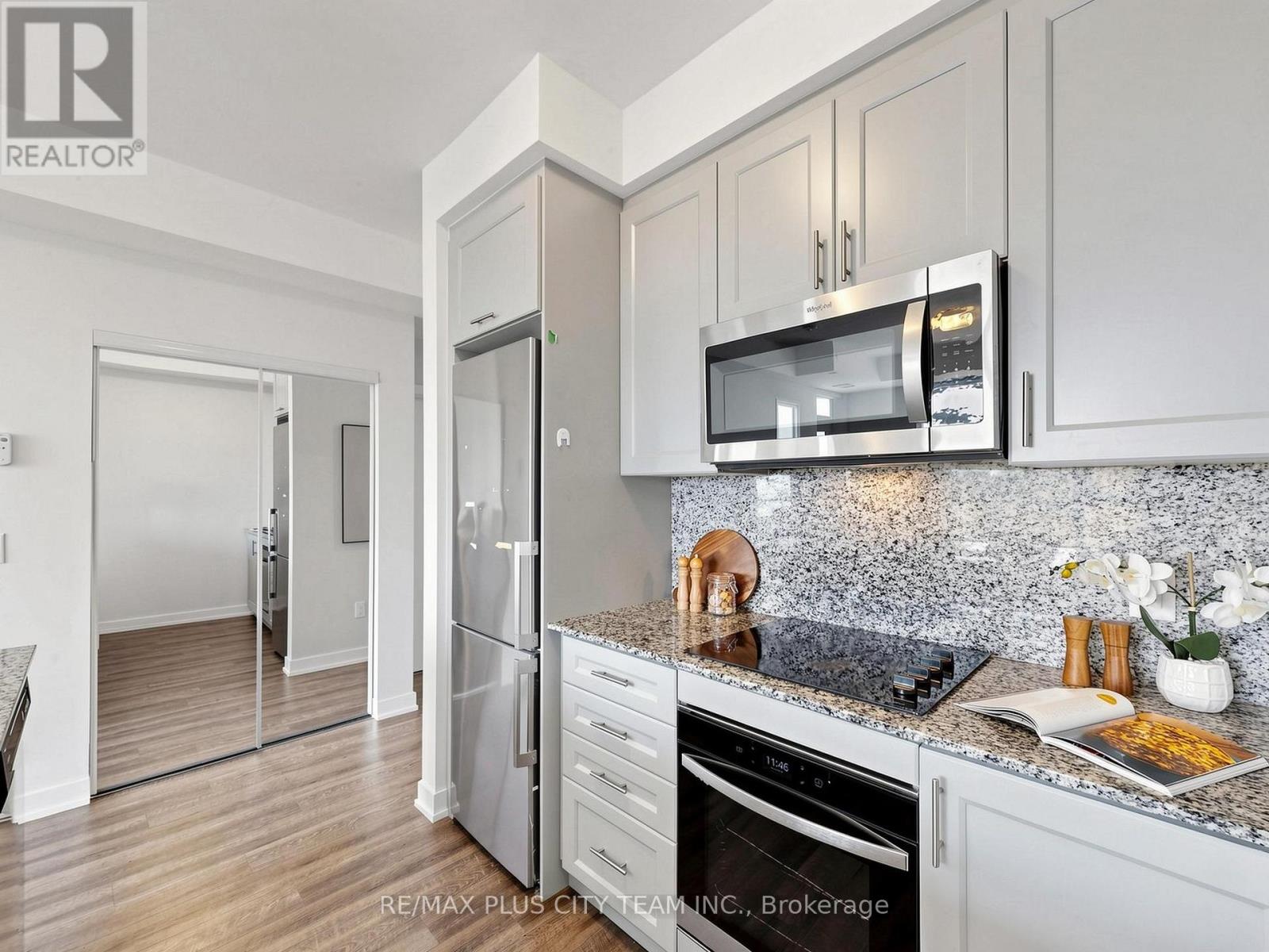 415 - 600 North Service Road, Hamilton, Ontario  L8E 0L2 - Photo 9 - X13420616