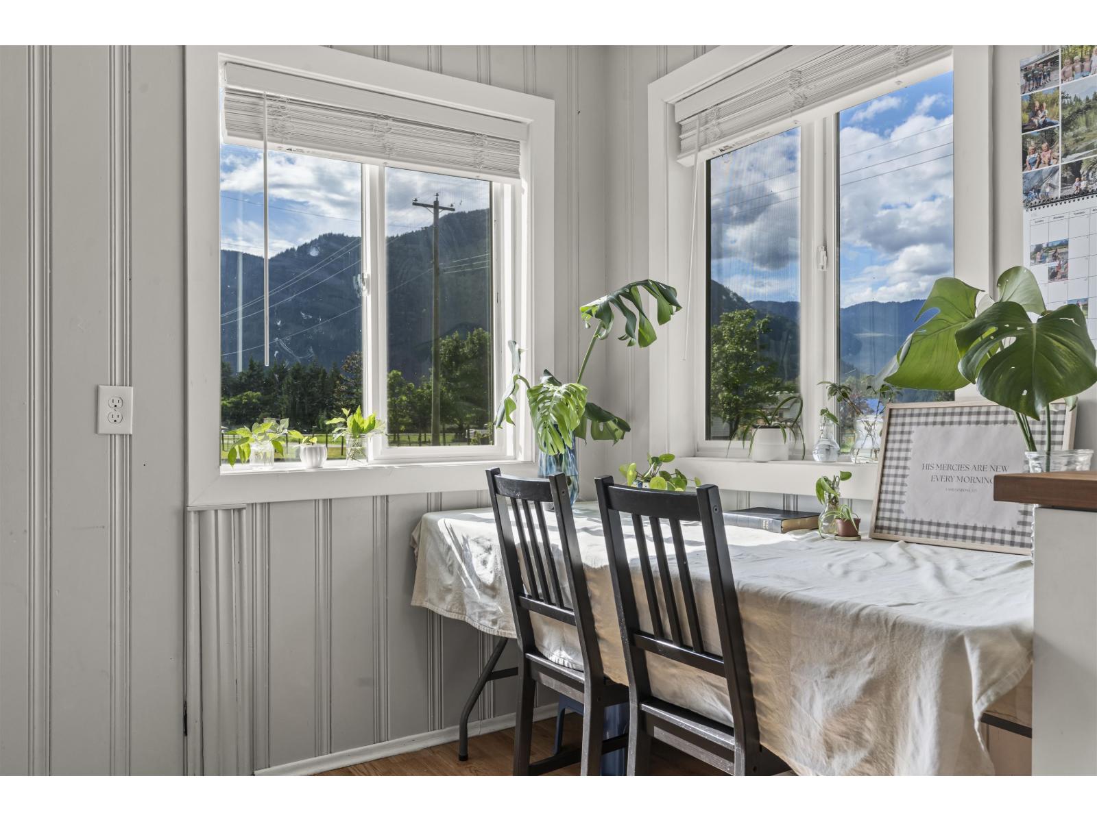 58458 Mckay Road, Laidlaw, Laidlaw, British Columbia  V0X 1L2 - Photo 12 - R3133077