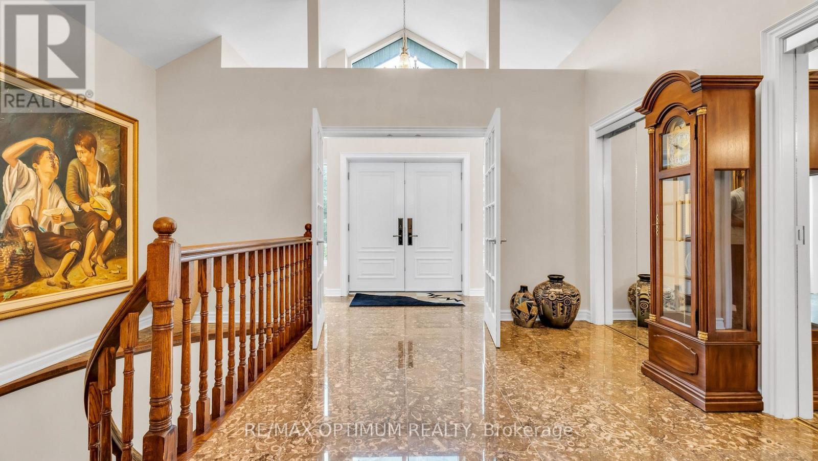 37 Fenton Way, Brampton, Ontario  L6P 0P4 - Photo 5 - W13410354