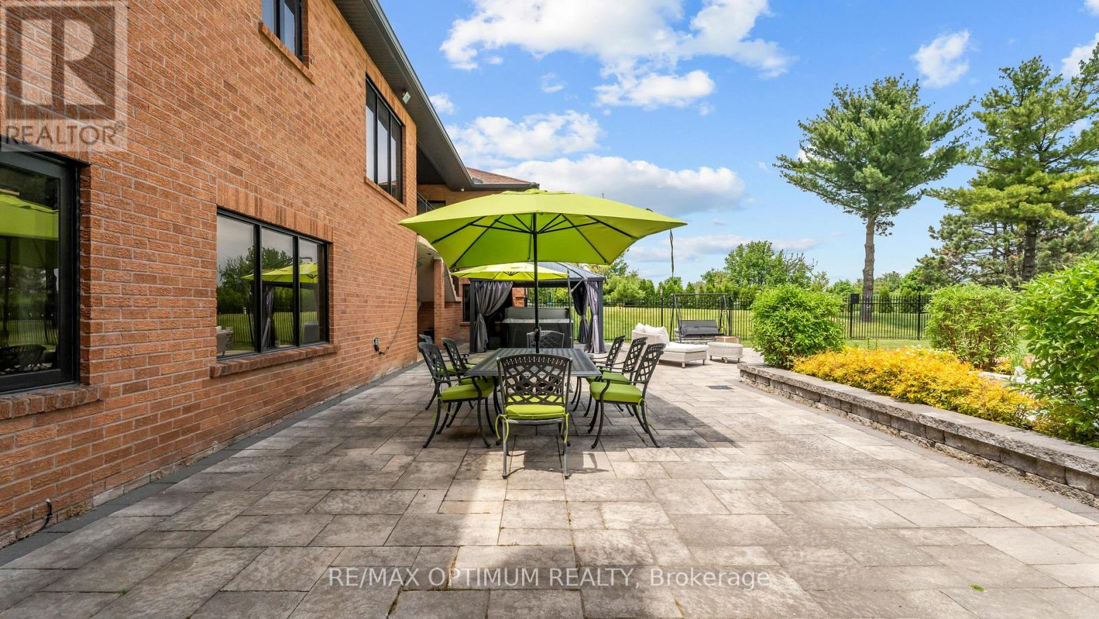 37 Fenton Way, Brampton, Ontario  L6P 0P4 - Photo 45 - W13410354