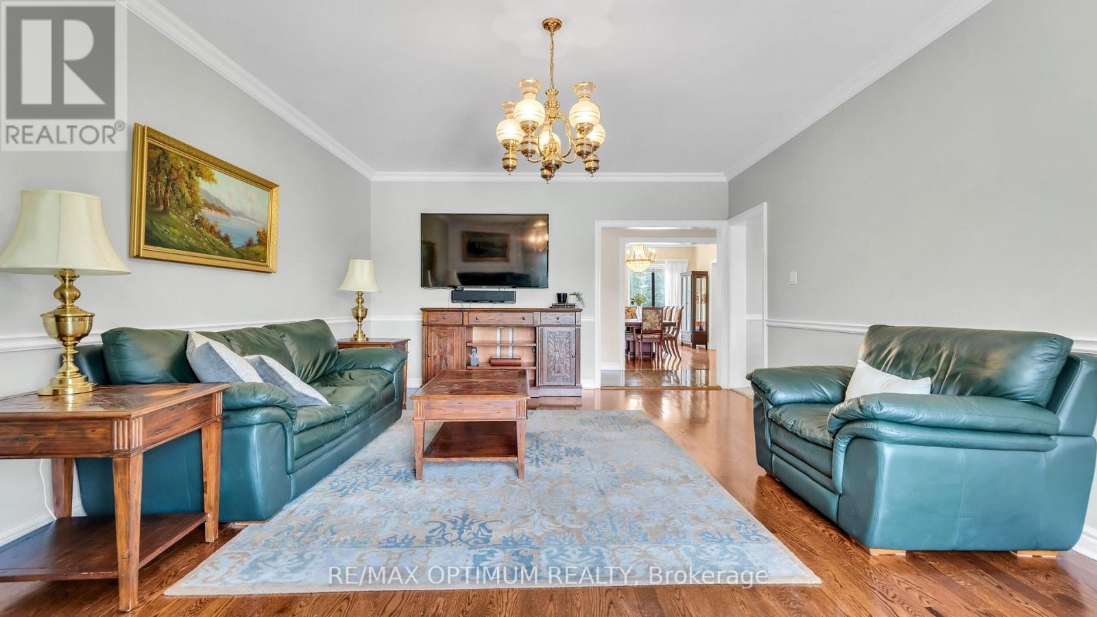 37 Fenton Way, Brampton, Ontario  L6P 0P4 - Photo 7 - W13410354