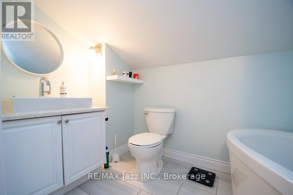 270 Clifford Road, Douro-Dummer, Ontario  K0L 3A0 - Photo 8 - X13420936
