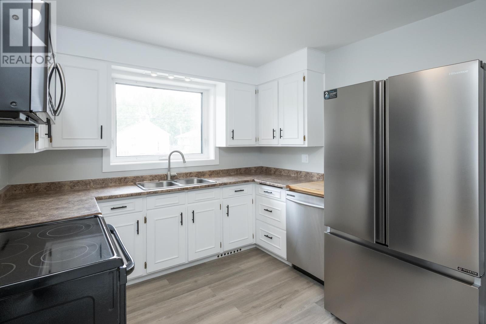 1830 Murray Ave, Thunder Bay, Ontario  P7E 5A8 - Photo 16 - TB2601419