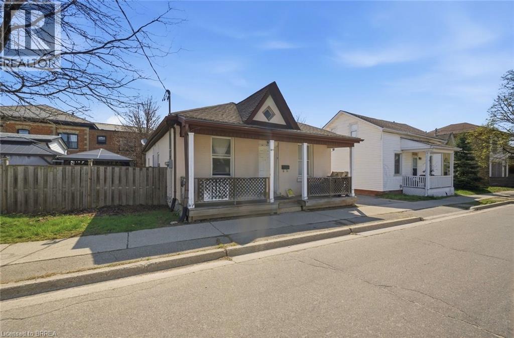 103 Queen Street, Brantford, Ontario  N3T 3C1 - Photo 2 - 40824308