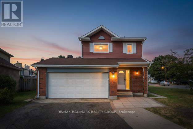 55 FAIR OAKS CRESCENT, Ottawa, Ontario