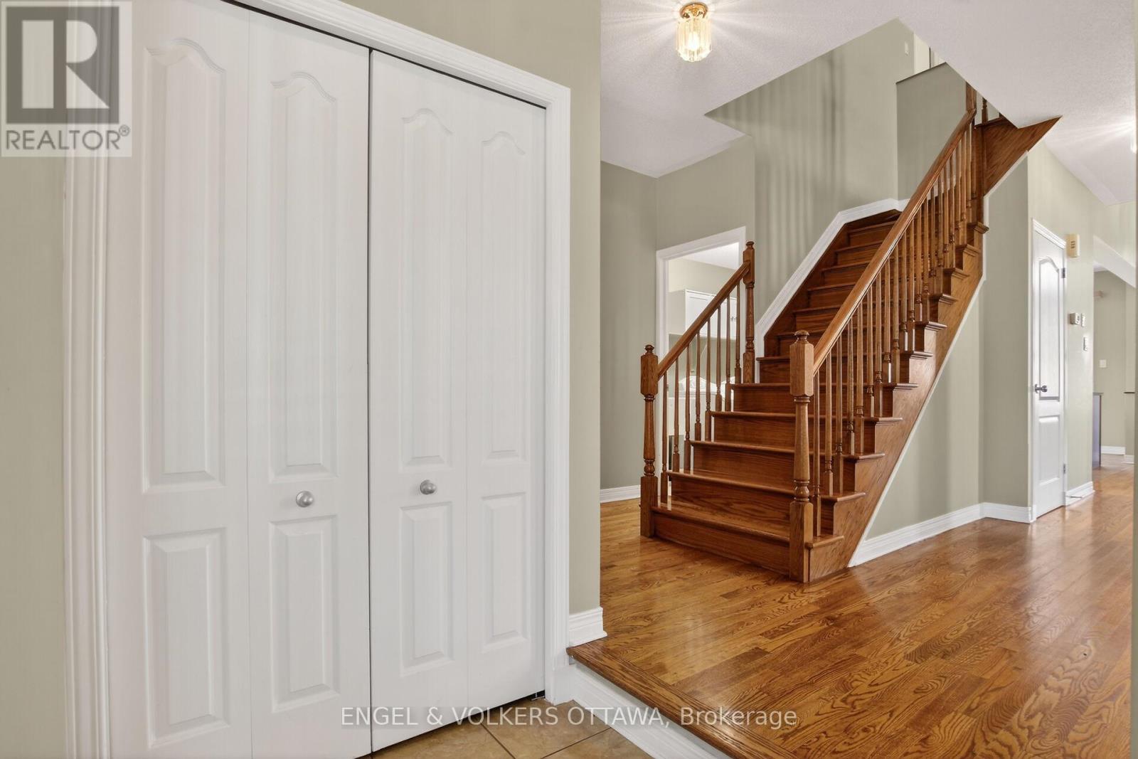 120 Portrush Avenue, Ottawa, Ontario  K2J 5J2 - Photo 4 - X13420838