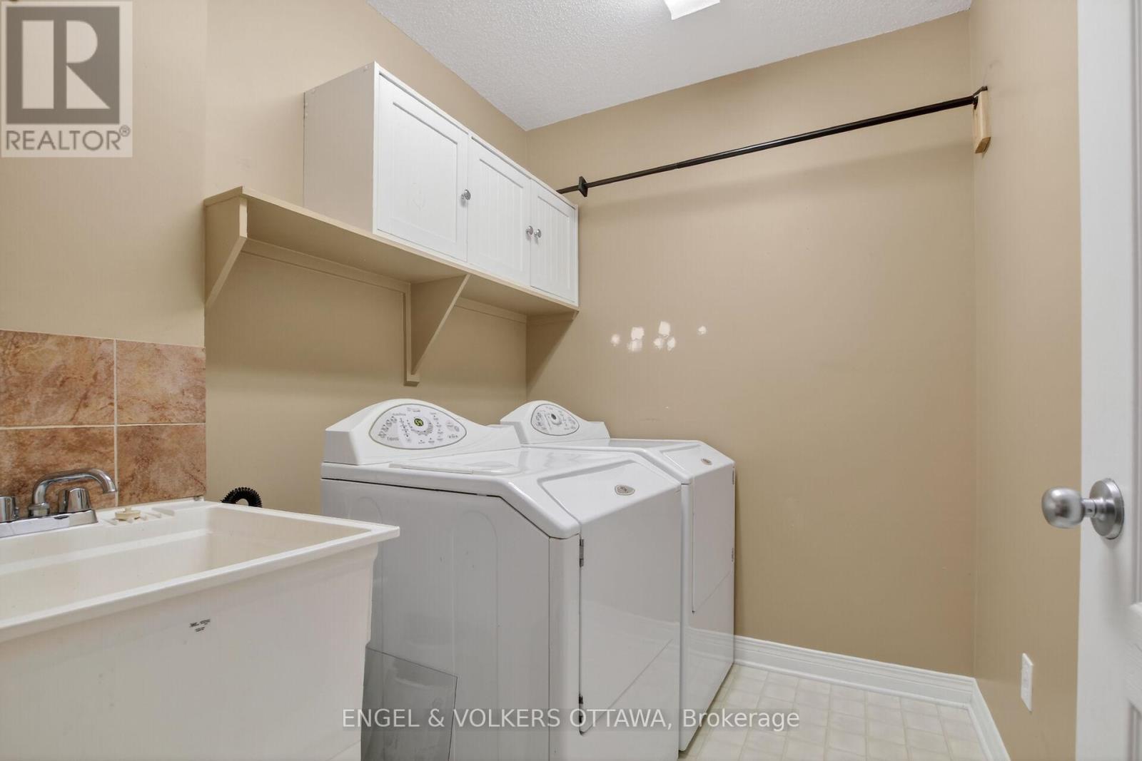 120 Portrush Avenue, Ottawa, Ontario  K2J 5J2 - Photo 9 - X13420838