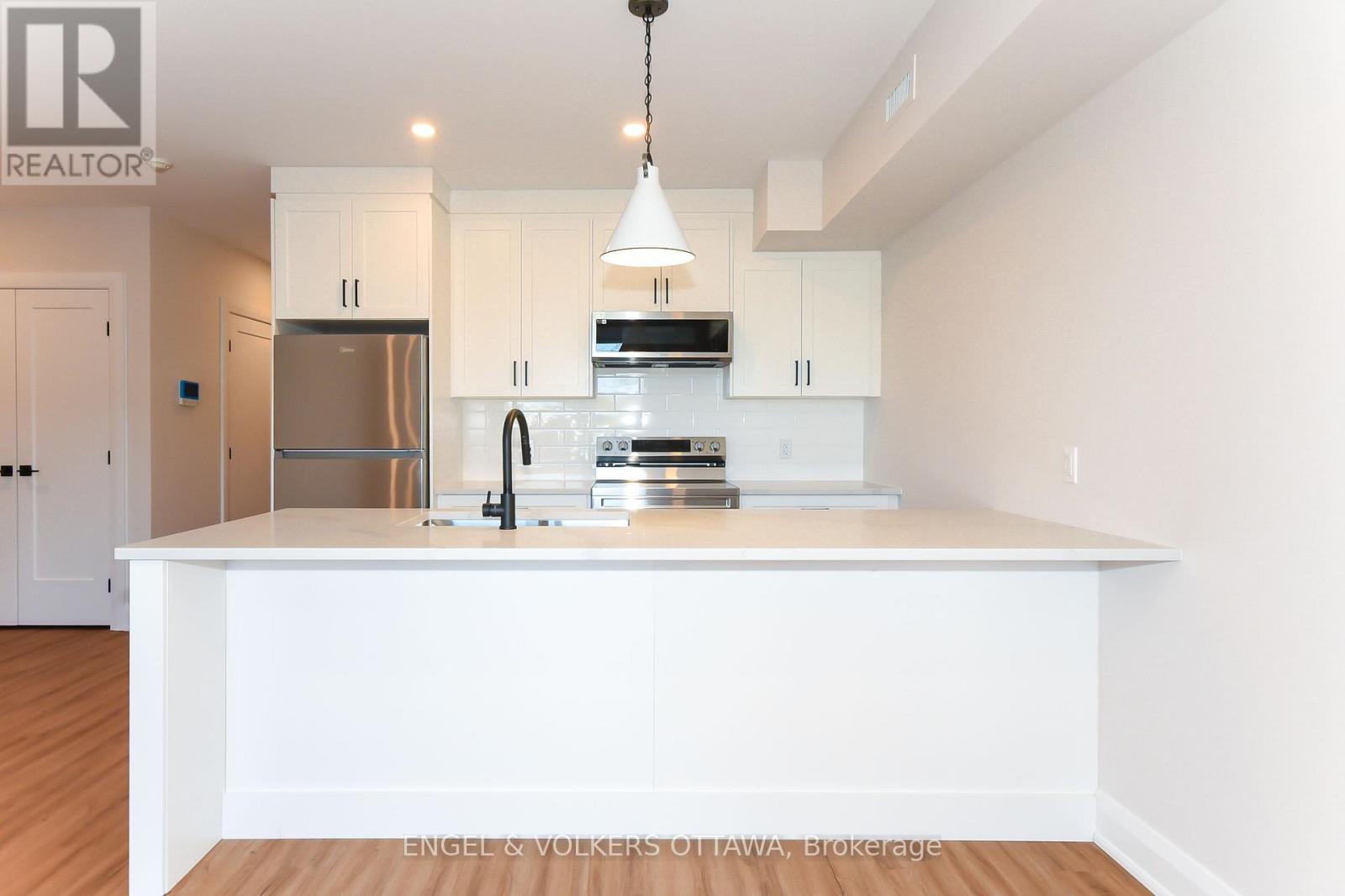 6 - 35 Monk Street, Ottawa, Ontario  K1S 3Y7 - Photo 4 - X13420984