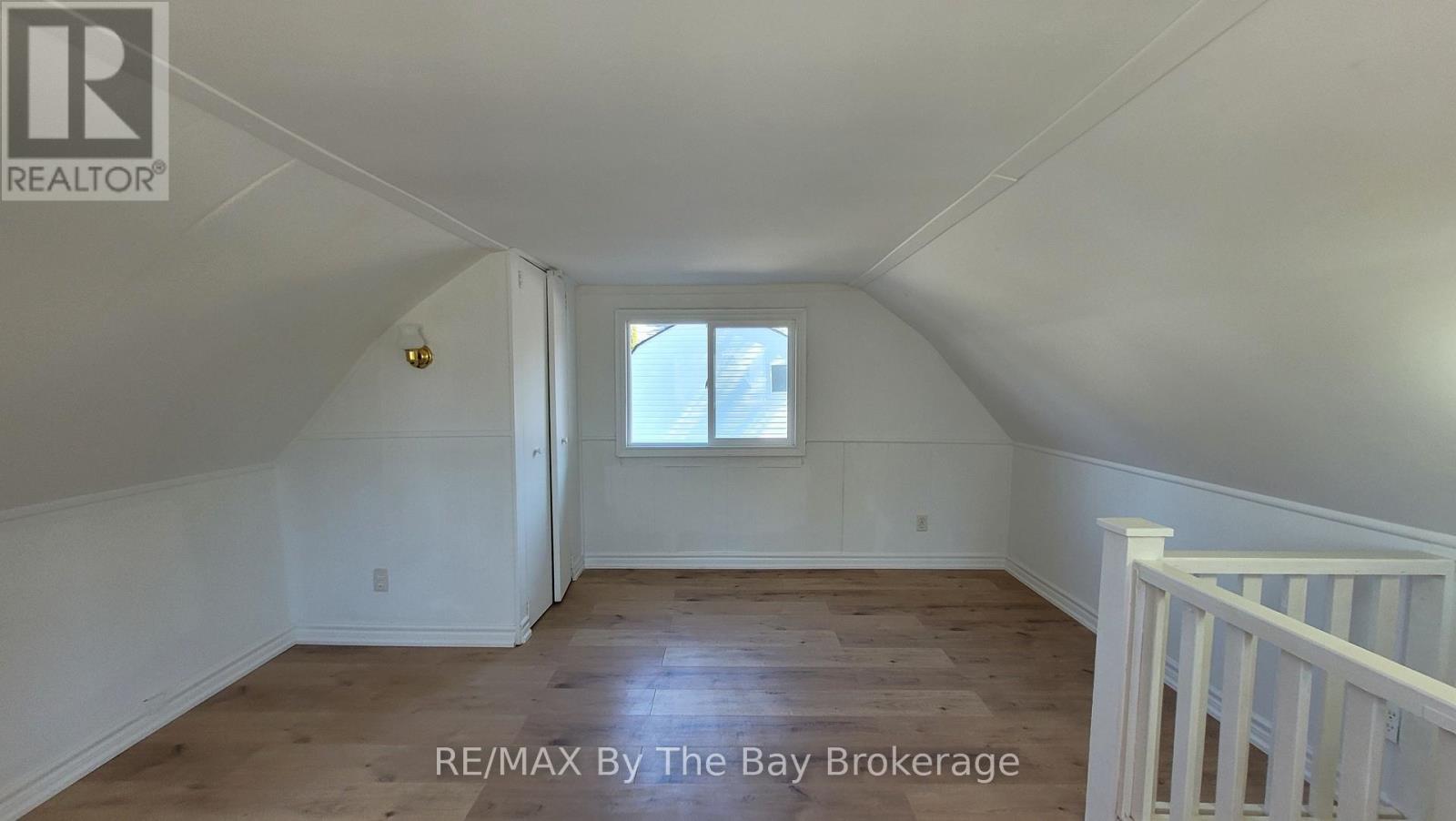 19 Glen Street, Wasaga Beach, Ontario  L9Z 2K5 - Photo 18 - S13420794