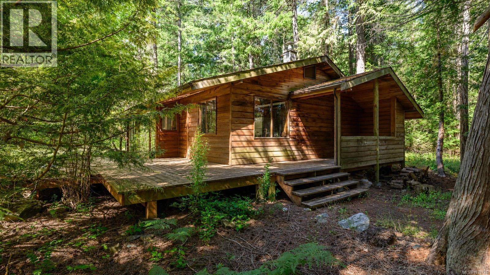 6535 St Johns Point Rd, Hornby Island, British Columbia