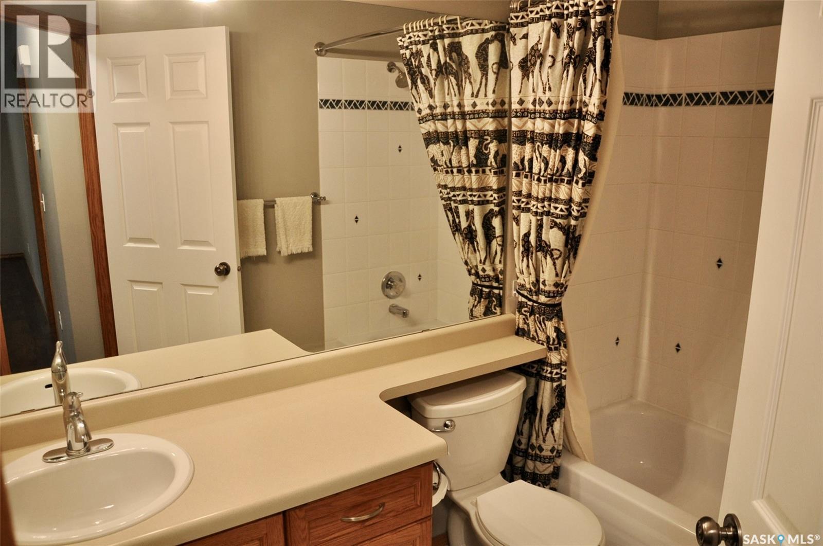 207 215 Berini Drive, Saskatoon, Saskatchewan  S7H 4L4 - Photo 20 - SK038763