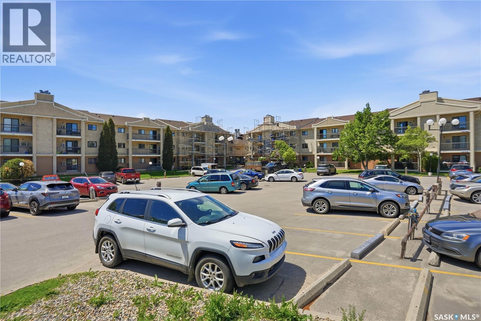 212 3420 Park Street, Regina, Saskatchewan  S4V 2M9 - Photo 1 - SK038750