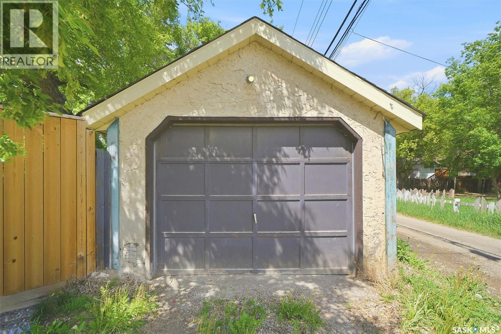 1602 C Avenue N, Saskatoon, Saskatchewan  S7L 1L5 - Photo 37 - SK038656