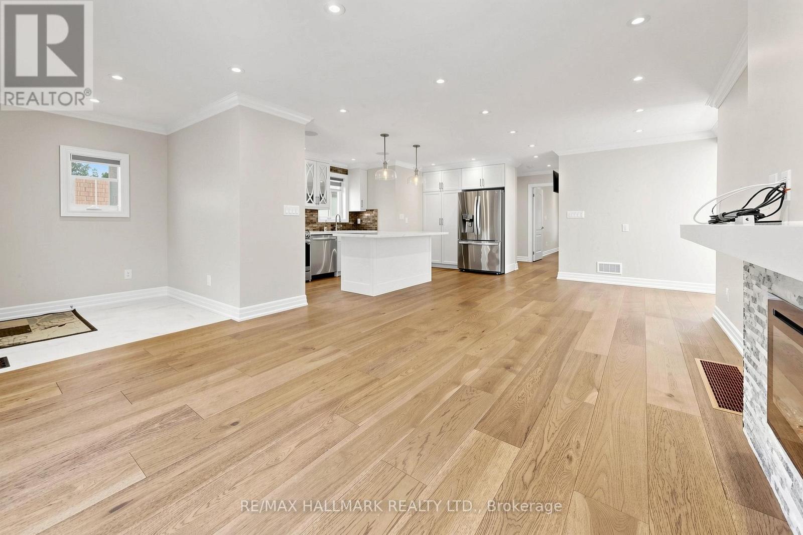 87 Fallingbrook Road, Toronto, Ontario  M1N 2T7 - Photo 3 - E13420780