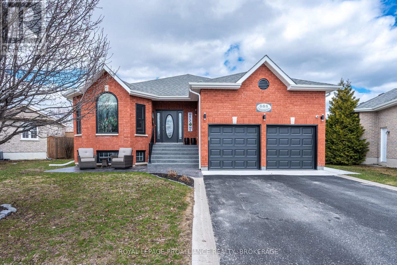 688 Chadwick Court, Kingston, Ontario  K7P 3E9 - Photo 1 - X13420992