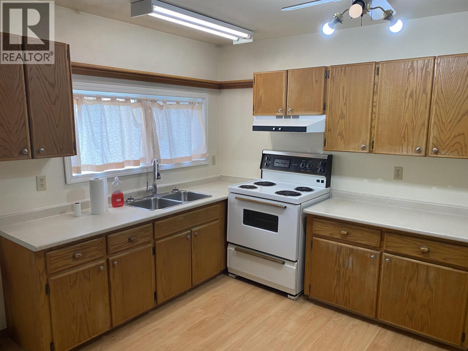 1822 Oak Street, Prince George, British Columbia  V2L 1Z2 - Photo 7 - R3133120