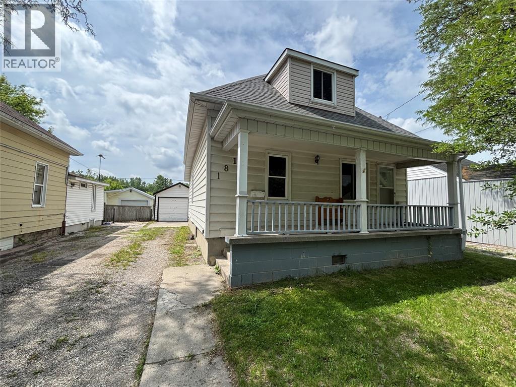 181 Campbell Street, Sarnia, Ontario  N7T 2G6 - Photo 3 - 26013599