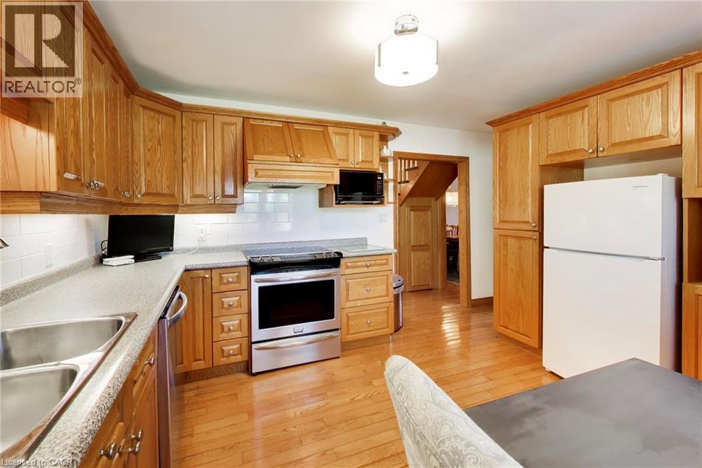 223 Margaret Avenue, Stoney Creek, Ontario  L8E 2J1 - Photo 13 - 40833594