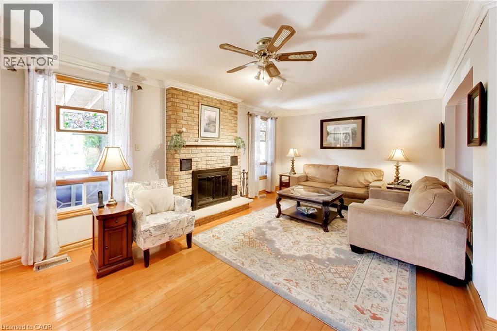 223 Margaret Avenue, Stoney Creek, Ontario  L8E 2J1 - Photo 5 - 40833594