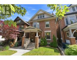 217 HUMBERSIDE AVENUE, Toronto, Ontario
