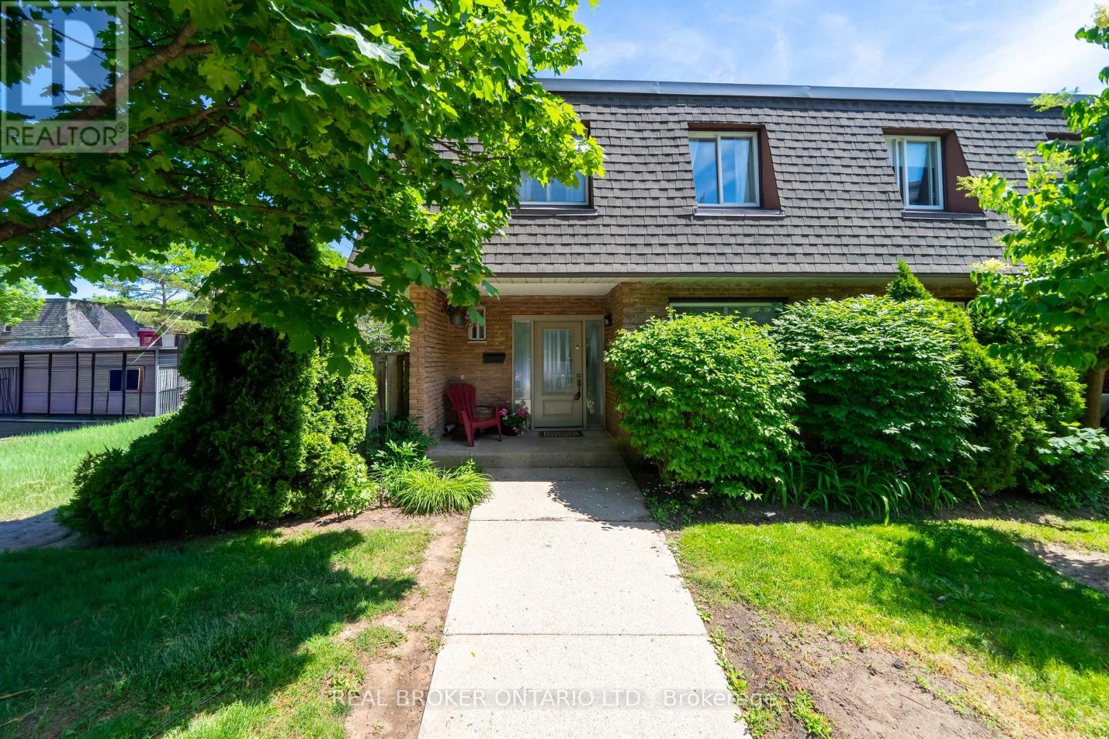 1 - 684 DYNES ROAD, Burlington, Ontario