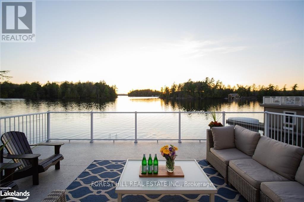 1004 OLD TOWNSHIP ROAD, Muskoka Lakes, Ontario