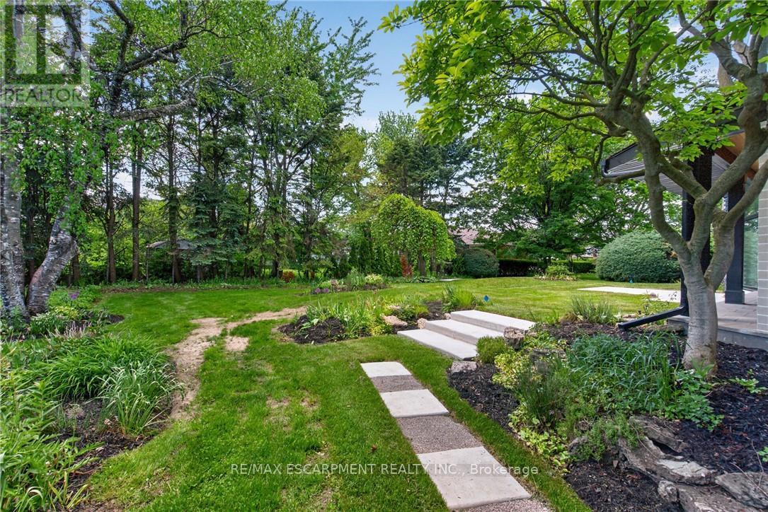 274 Mountain Brow Boulevard, Hamilton, Ontario  L8T 1A6 - Photo 46 - X13420926