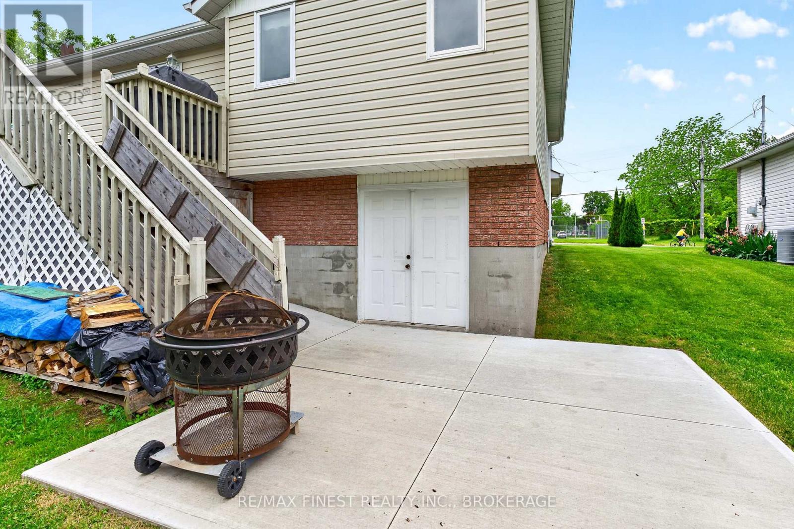 52 Johnson Street, Prince Edward County, Ontario  K0K 2T0 - Photo 40 - X13421126
