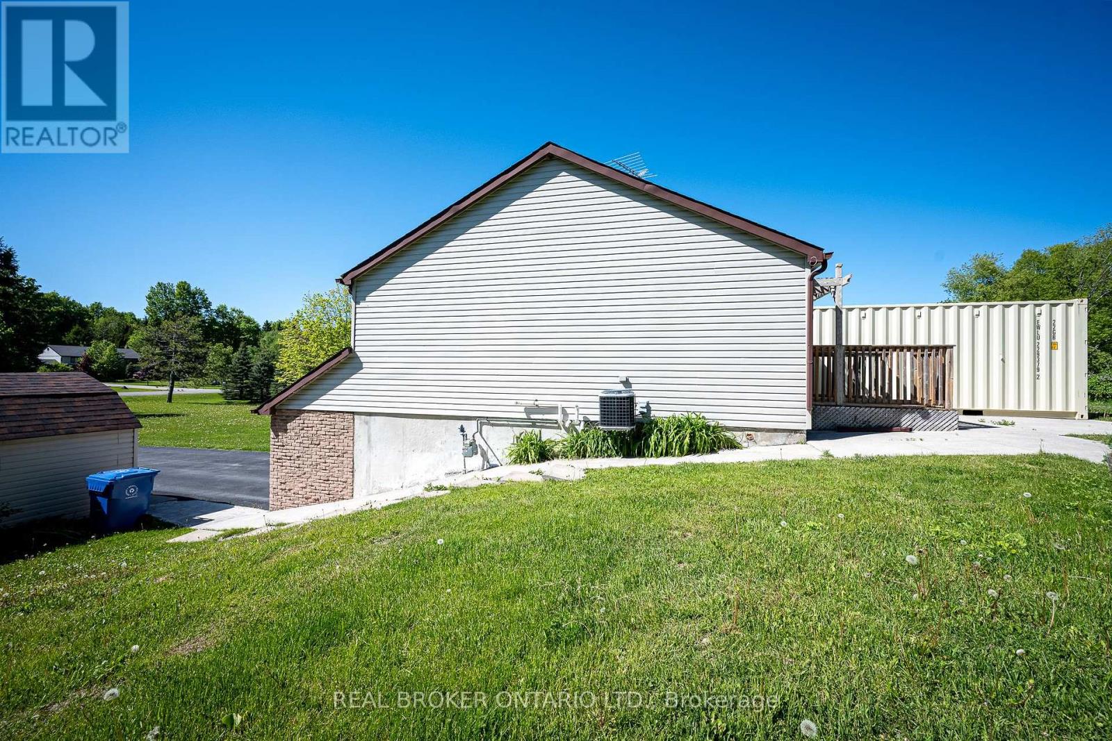 16 Old Carriage Road, East Garafraxa, Ontario  L9W 5A3 - Photo 41 - X13111132