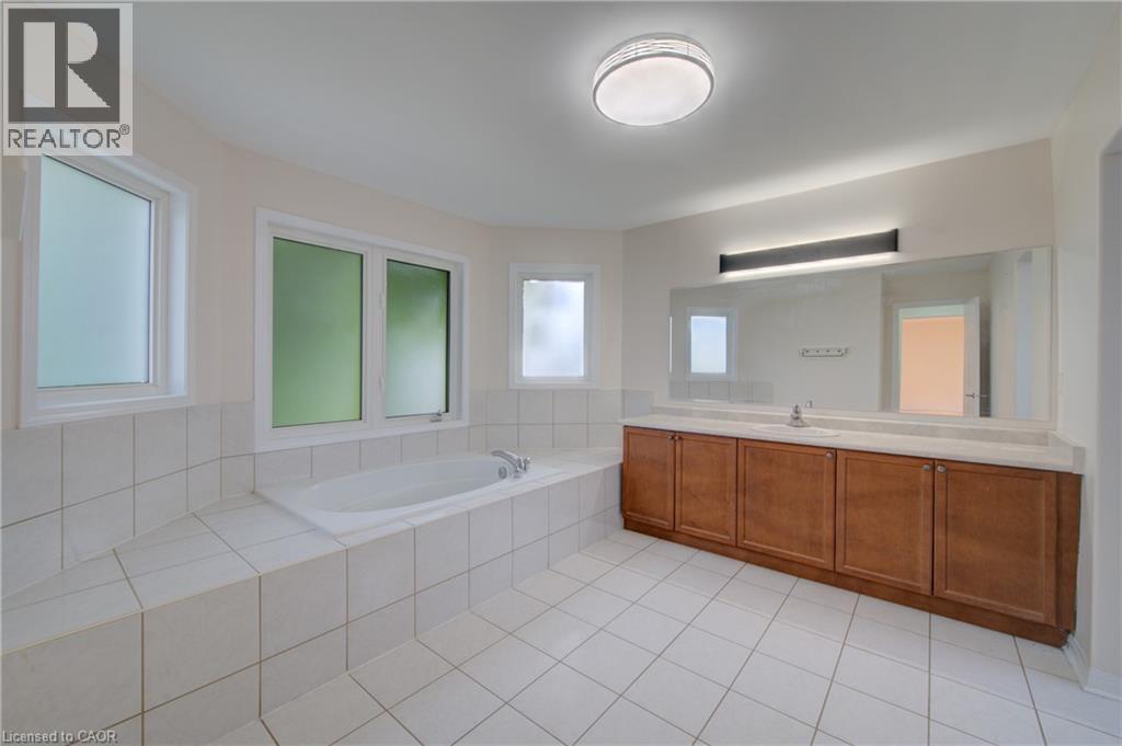 180 Arthur Fach Drive, Cambridge, Ontario  N1T 2G2 - Photo 37 - 40837242