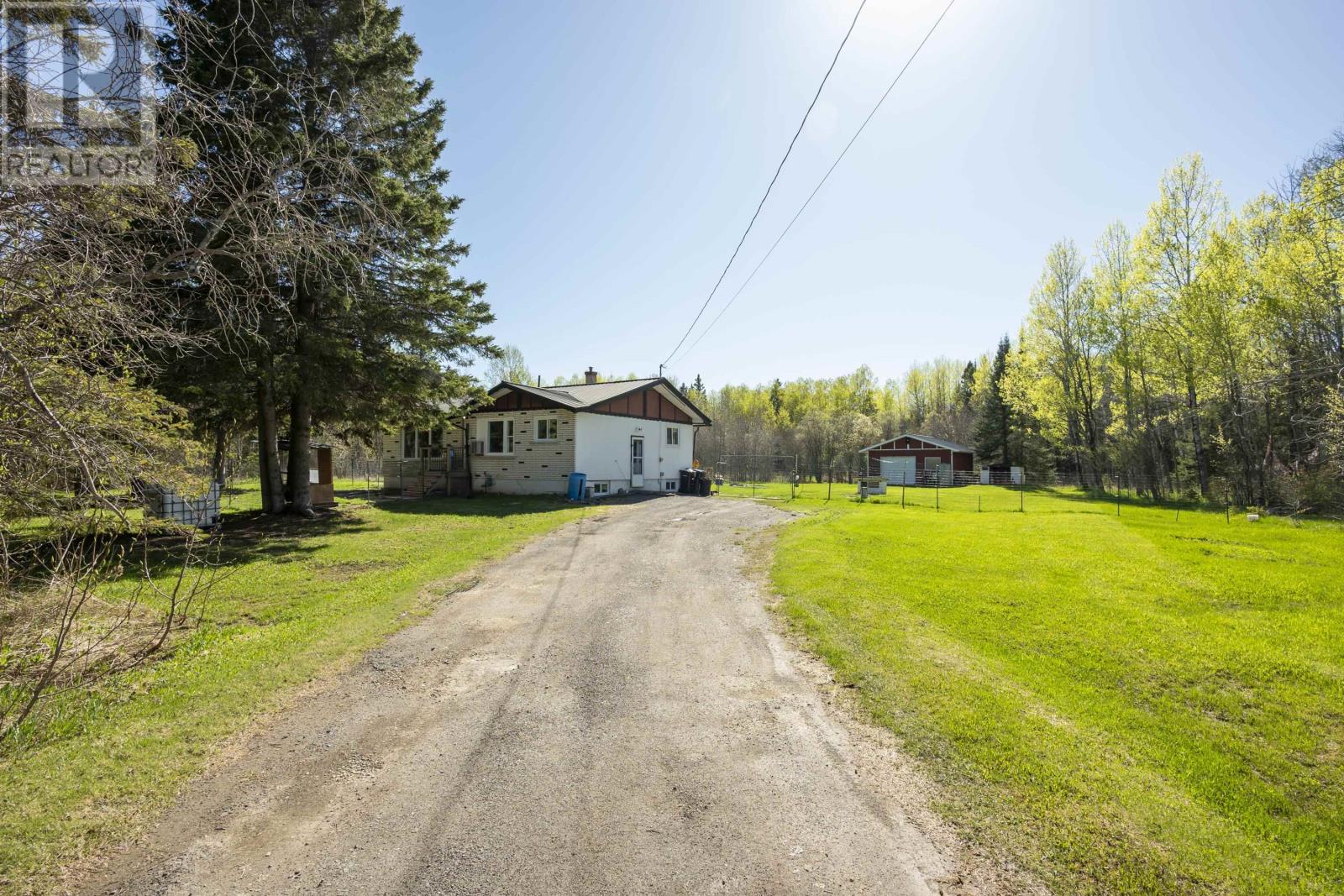 6301 Loch Lomond Rd, Thunder Bay, Ontario  P7K 1C1 - Photo 43 - TB2601281