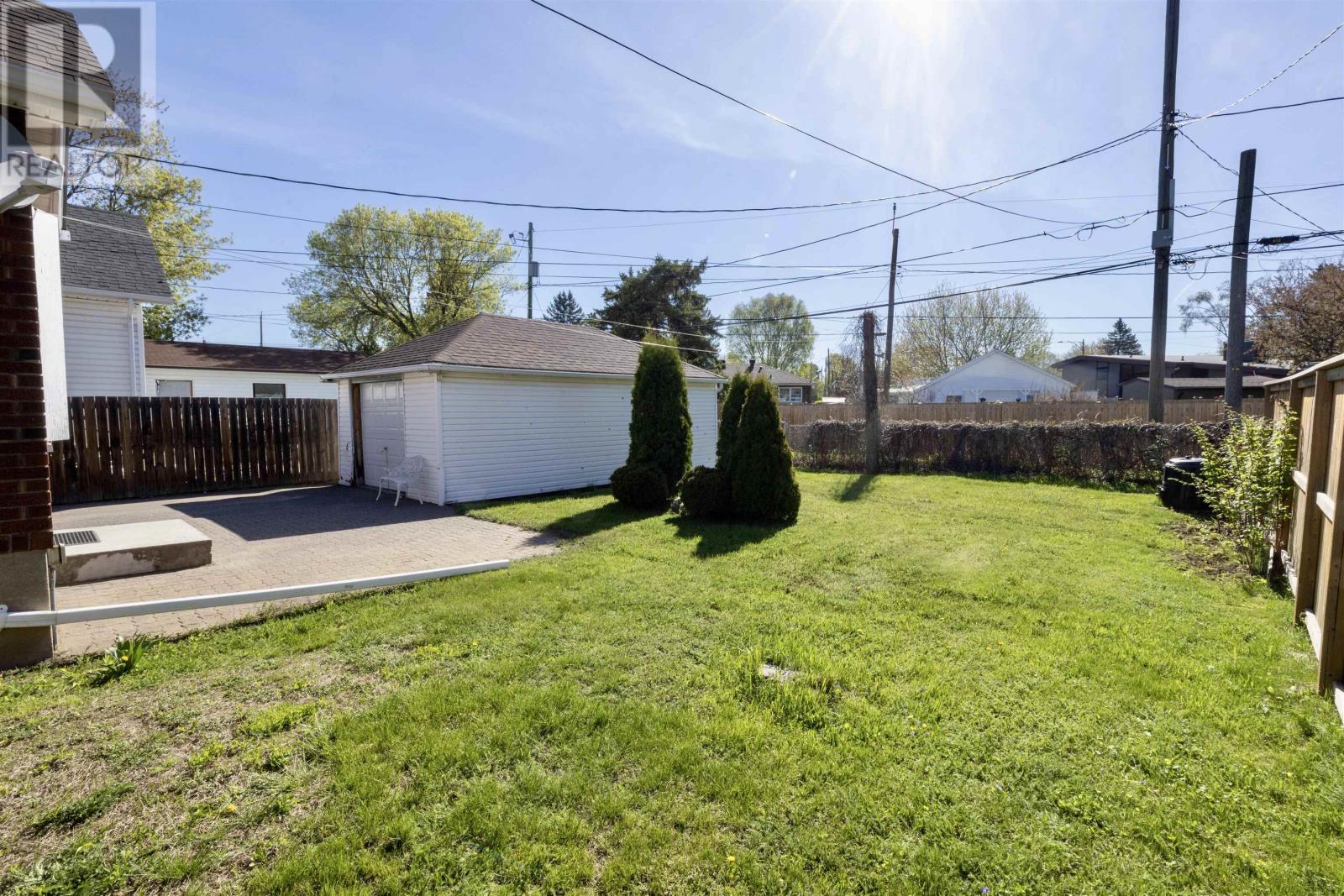 408 Kingsway Ave, Thunder Bay, Ontario  P7E 2A7 - Photo 3 - TB2601288