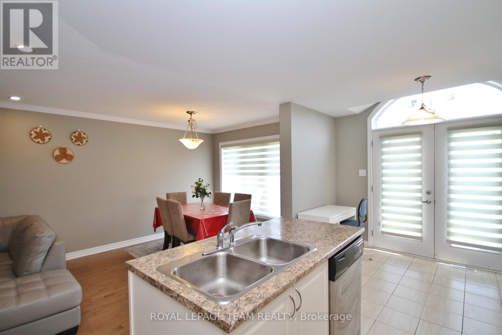 302 Tourmaline Crescent, Ottawa, Ontario K2J 3T9 - Photo 13 - X13421040