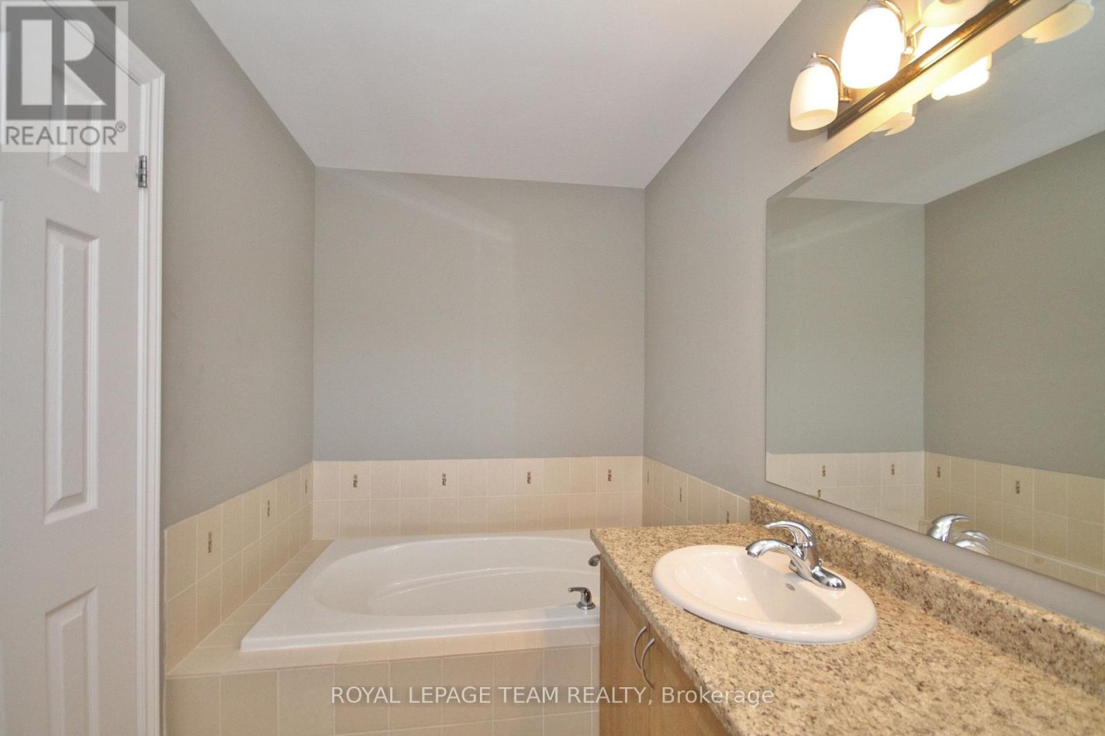 302 Tourmaline Crescent, Ottawa, Ontario K2J 3T9 - Photo 21 - X13421040