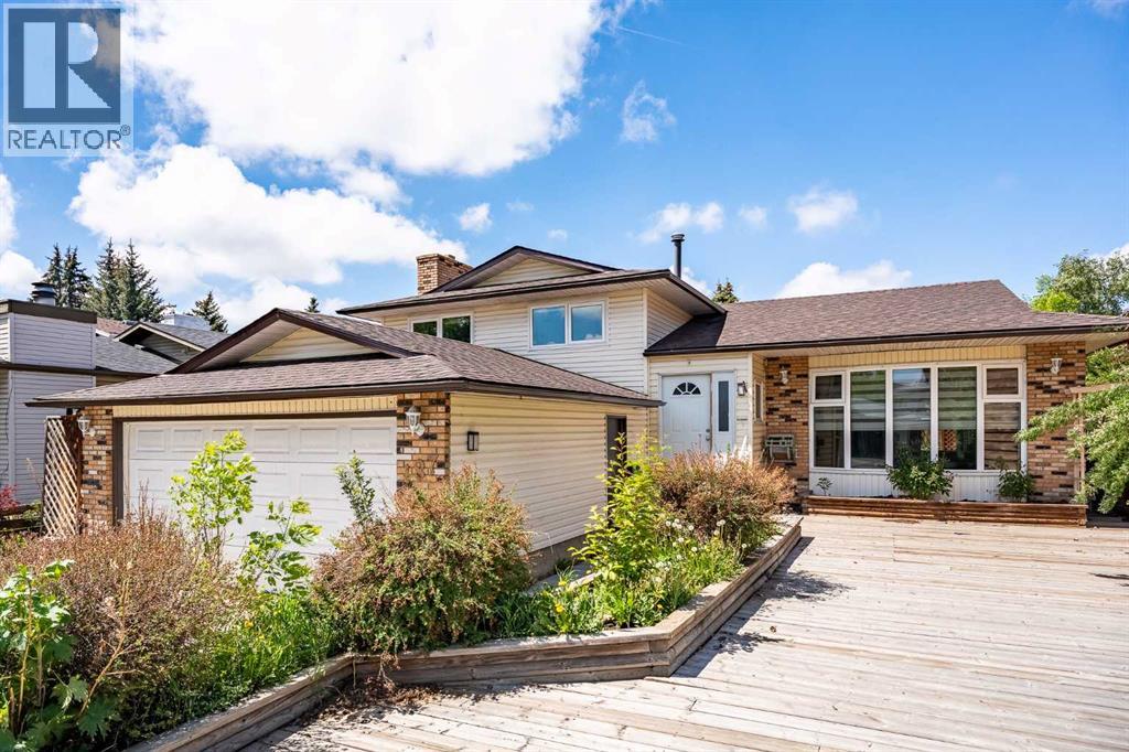 187 Templeton Circle Ne, Calgary, Alberta  T1Y 4G6 - Photo 3 - A2317903