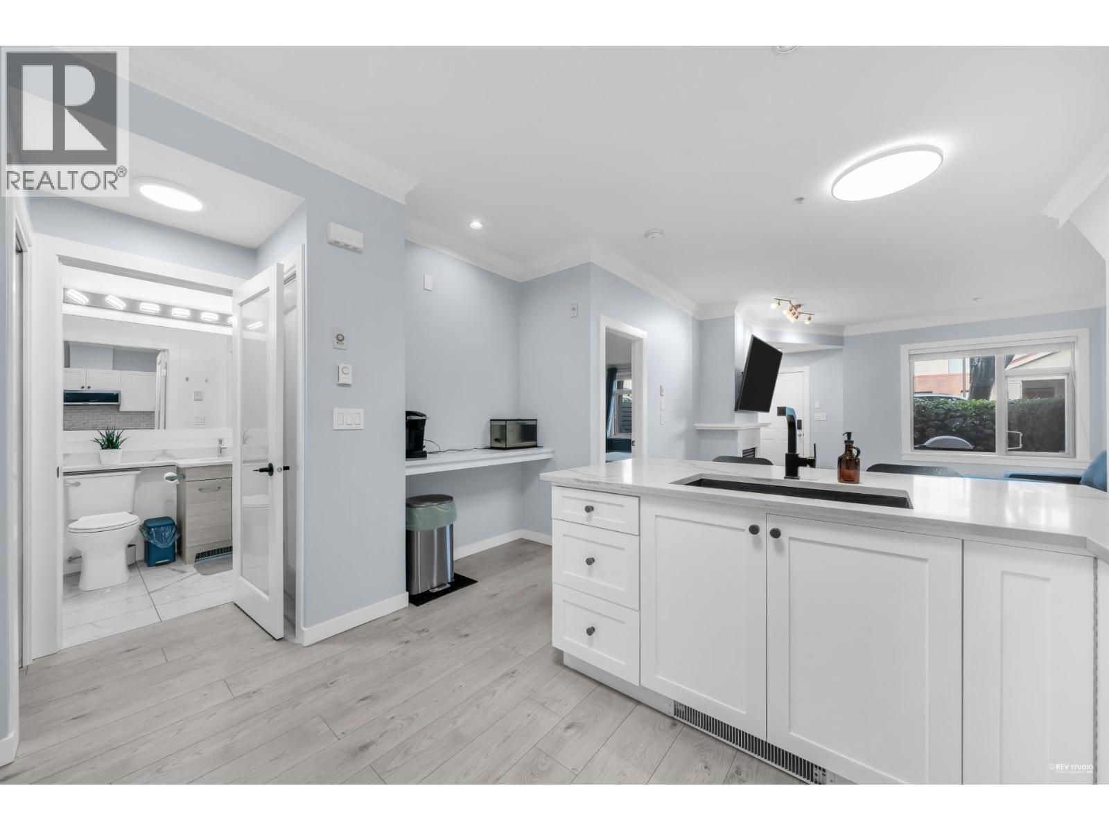 122 18 Jack Mahony Place, New Westminster, British Columbia  V3L 5V8 - Photo 2 - R3133927