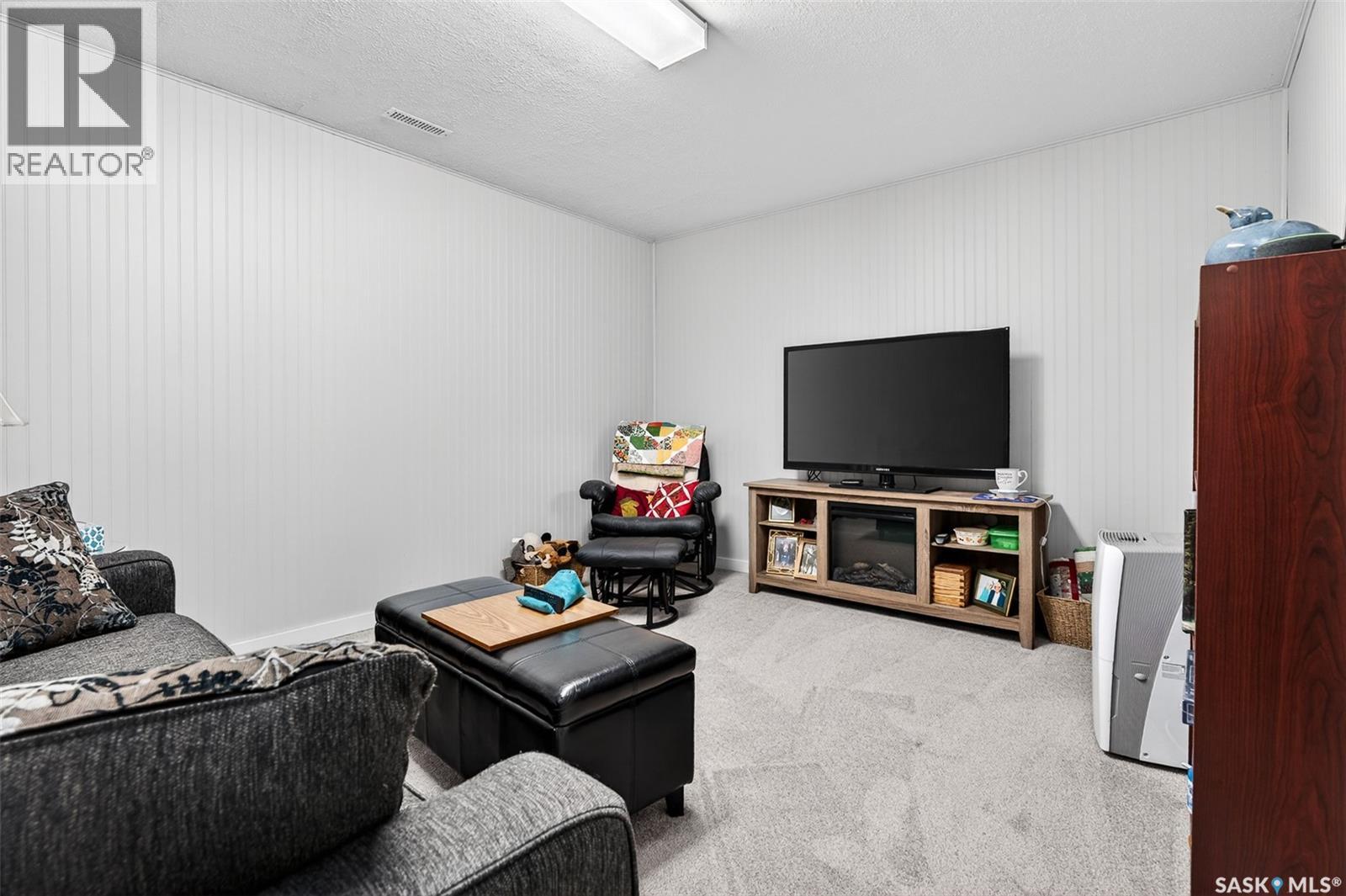 1031 Ross Street E, Moose Jaw, Saskatchewan  S6H 7H4 - Photo 39 - SK038085