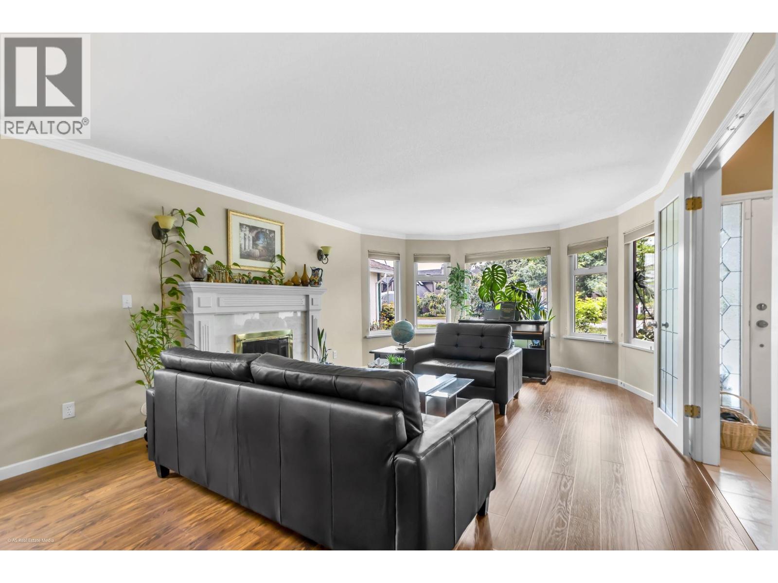 6227 Crescent Place, Delta, British Columbia  V4K 4V2 - Photo 4 - R3133673