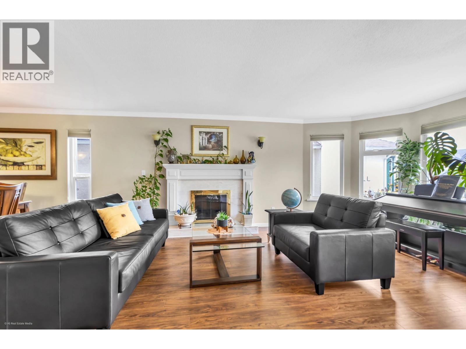 6227 Crescent Place, Delta, British Columbia  V4K 4V2 - Photo 3 - R3133673